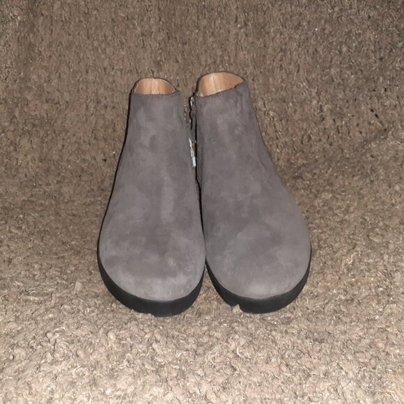 FITFLOP-Sumi-Steel Gray Suede Booties-Left Boot-7-Right Boot 6.5-New/Tag-No Box - Picture 3 of 9